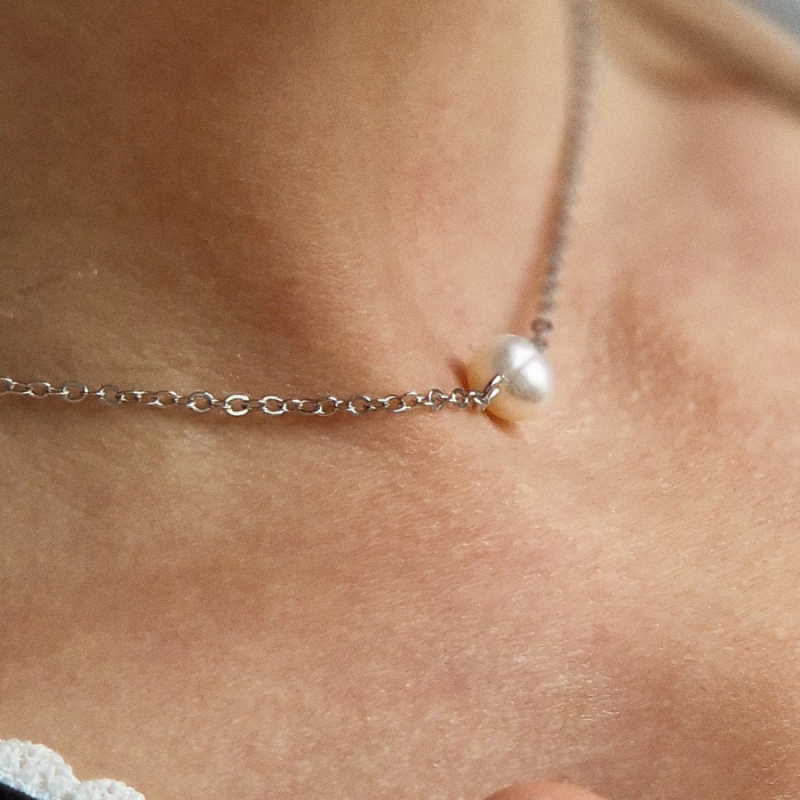 Цепочка с подвеской Мурашка с жемчугом