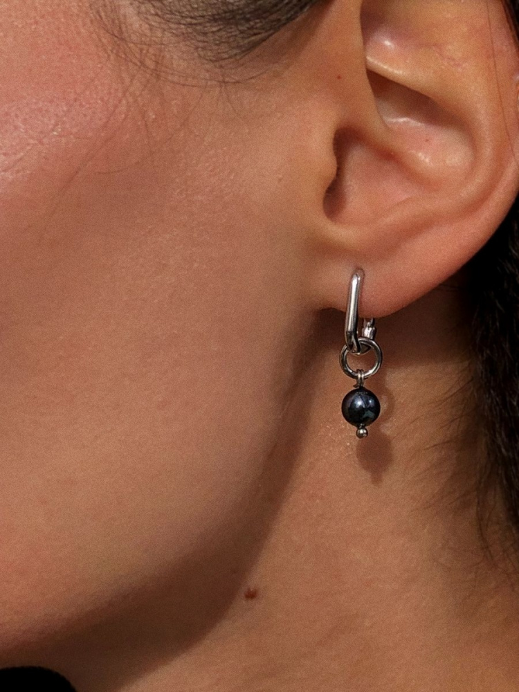 Серьги И в пир, и в мир, и в путешествие с чёрным жемчугом 