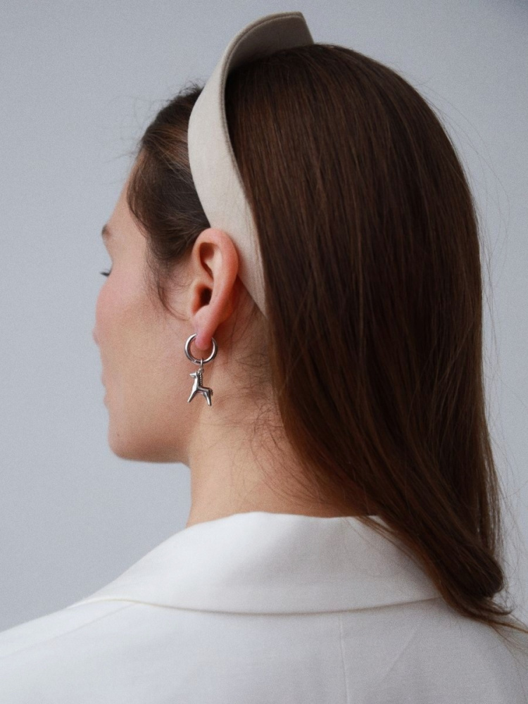 Моносерьга Ход конём