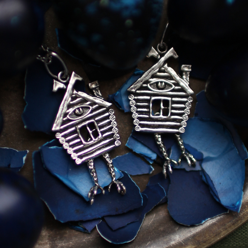 Подвеска Избушка