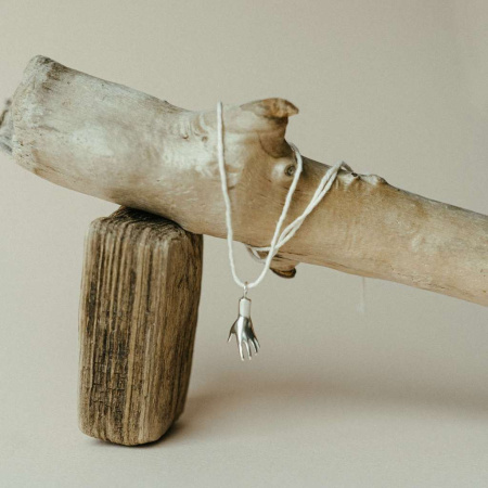 Кулон Гармония открытая рука