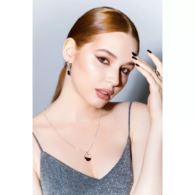 Кулон Круг с янтарём