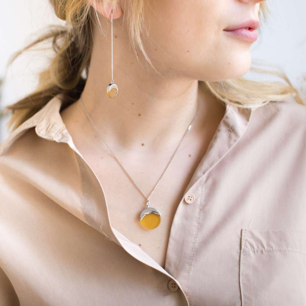 Серебряная подвеска Луна с цитрином