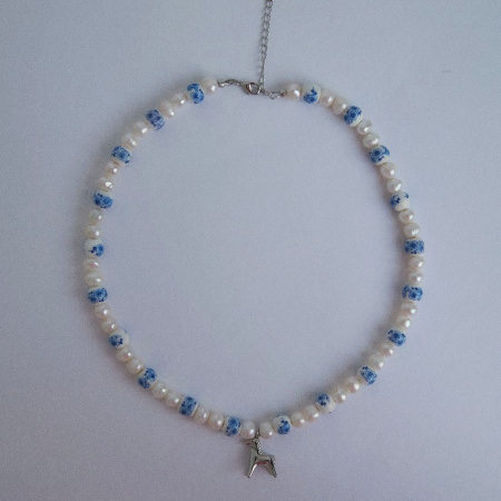 Чокер Гжель-конь с жемчугом и керамикой