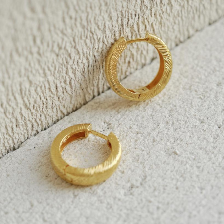 Серьги-кольца рельефные в покрытии золотом (SPEZIA mini)
