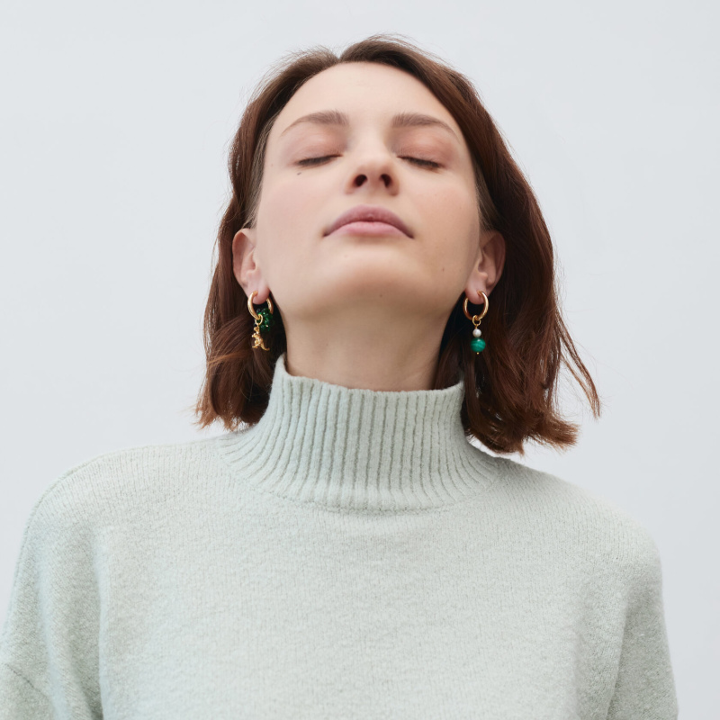 Серьги Дино и малахит в покрытии золотом