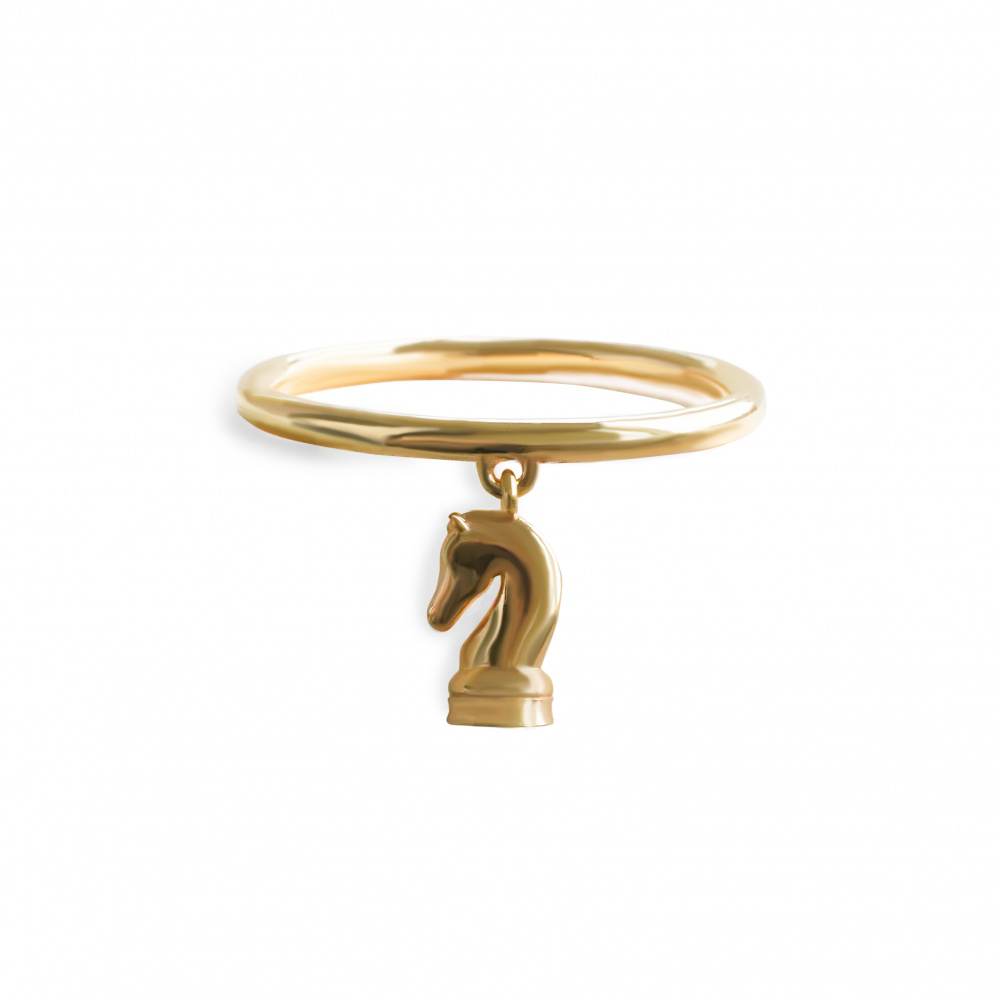 Кольцо Chess с конем в покрытии золотом