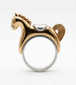 Серебряное кольцо Лошадка в покрытии золотом