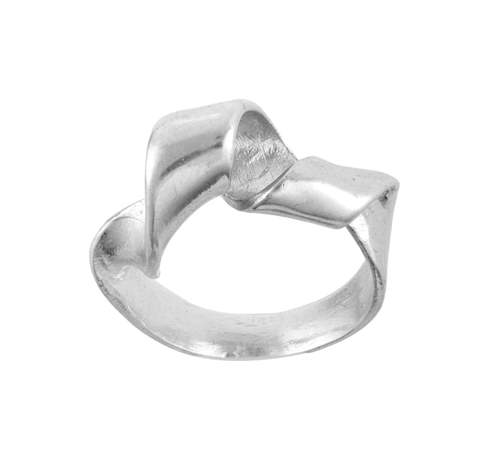 Серебряное кольцо Лента