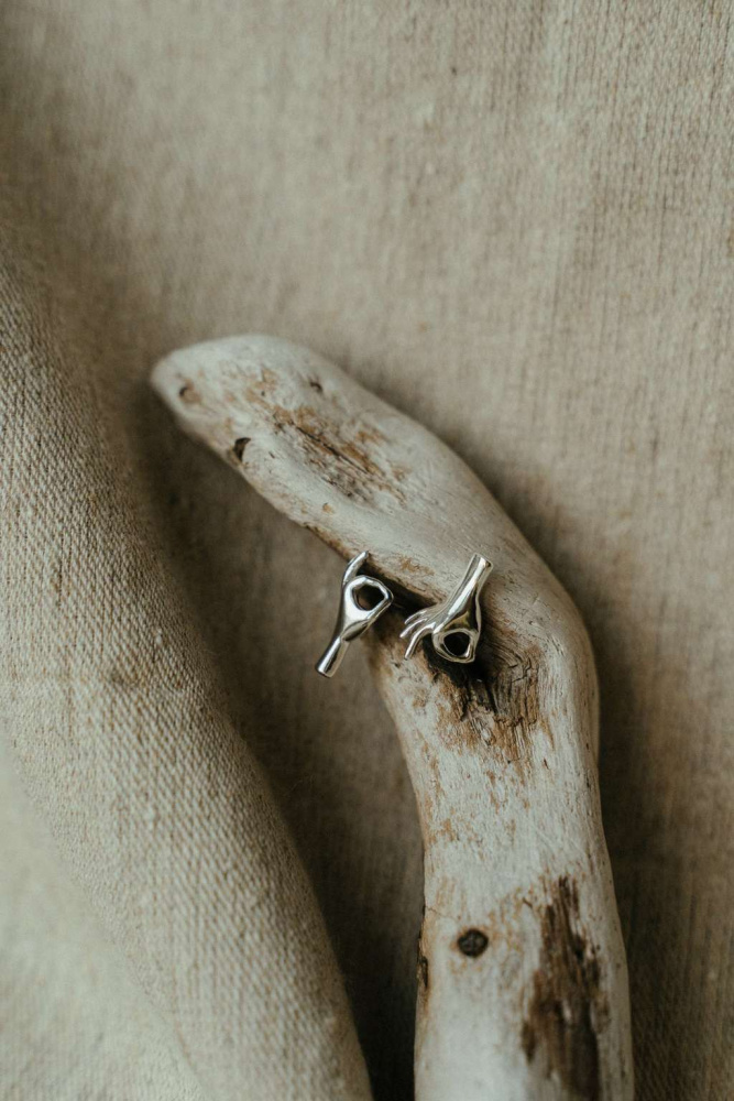 Серебряные серьги Мантра