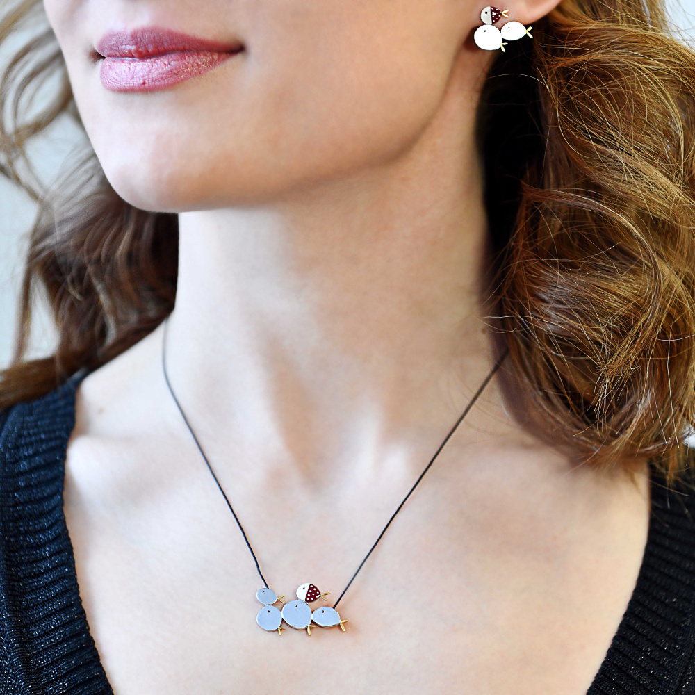 Серебряный кулон на шнурке Пять рыбок