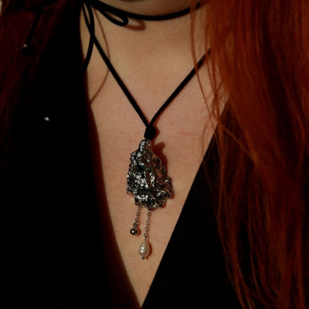 Кулон на шнурке ракушка из мятого металла Жигулёвское море