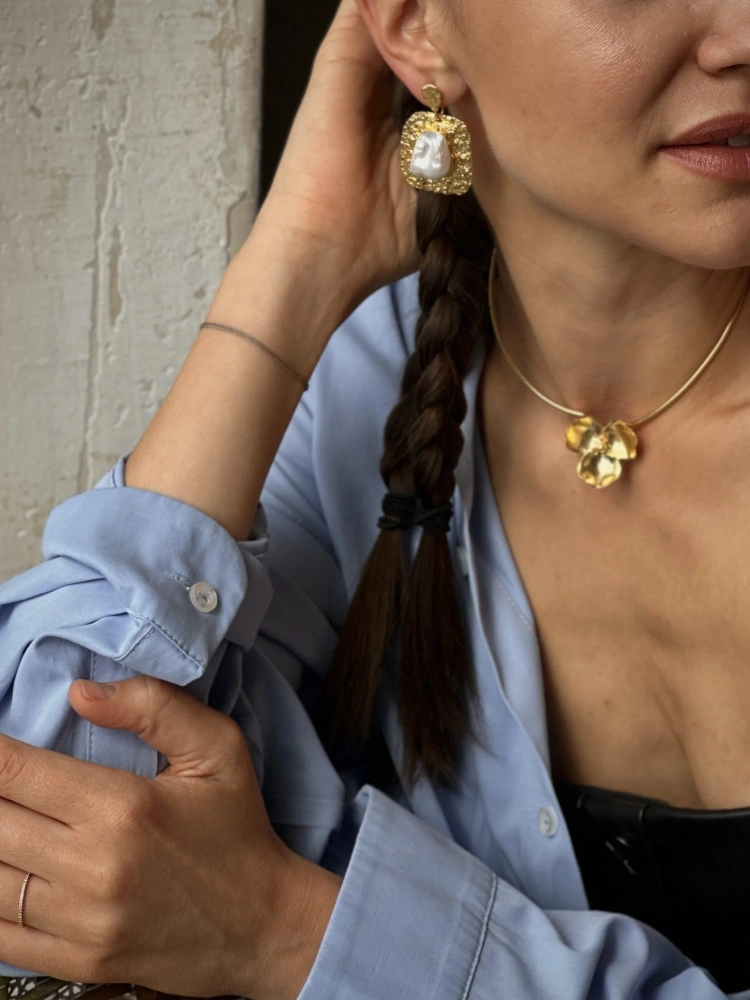 Чокер Трехлистник золотистый