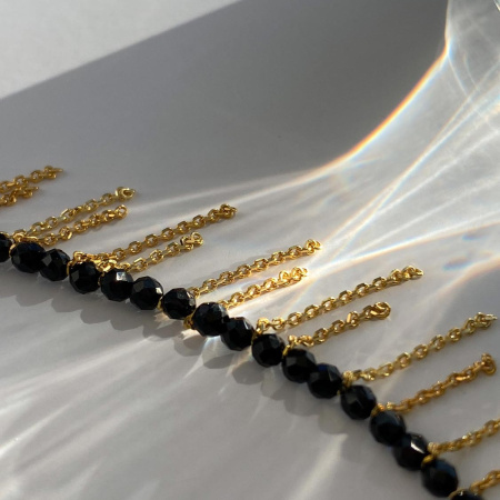 Чокер со шпинелью с подвесками Эйва 