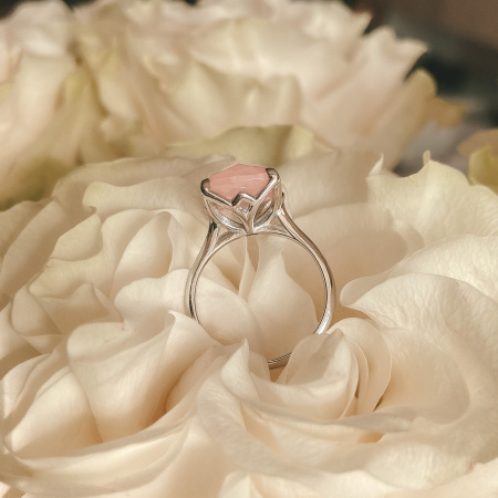 Кольцо Wild Flower с розовым халцедоном 