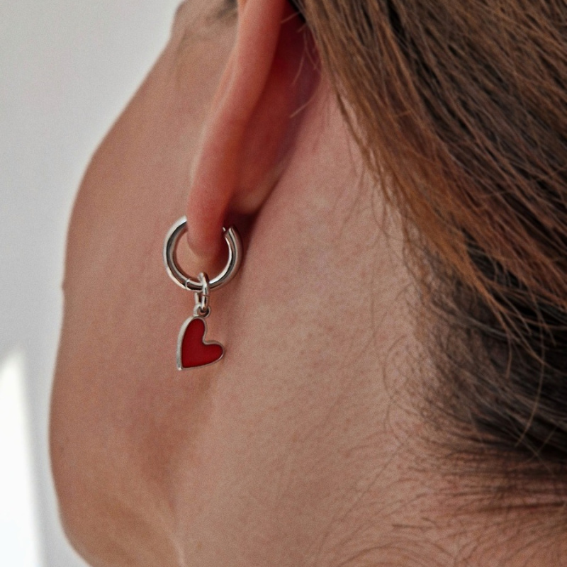 Серьги Тебе сердце юное с красным сердечком из эмали