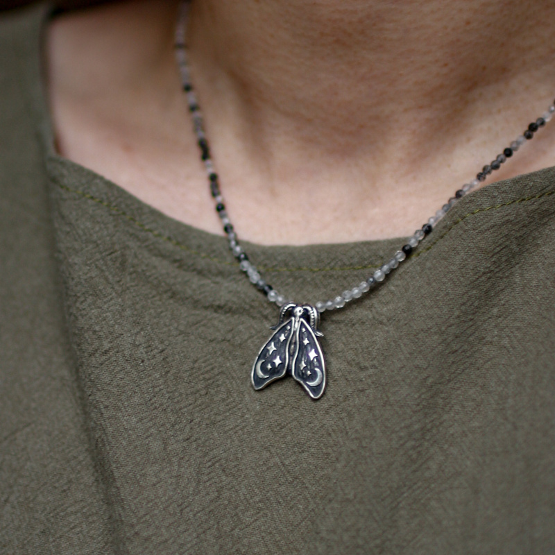 Чокер Мотылек с кварцем