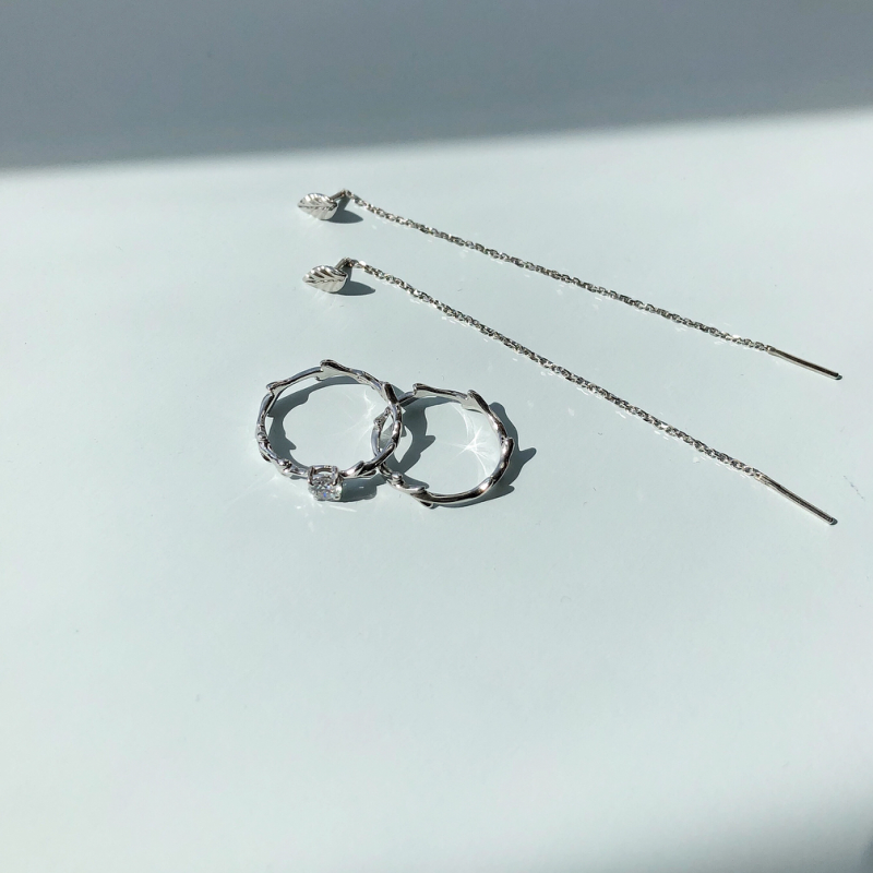 Кольцо Веточка с камнем Swarovski