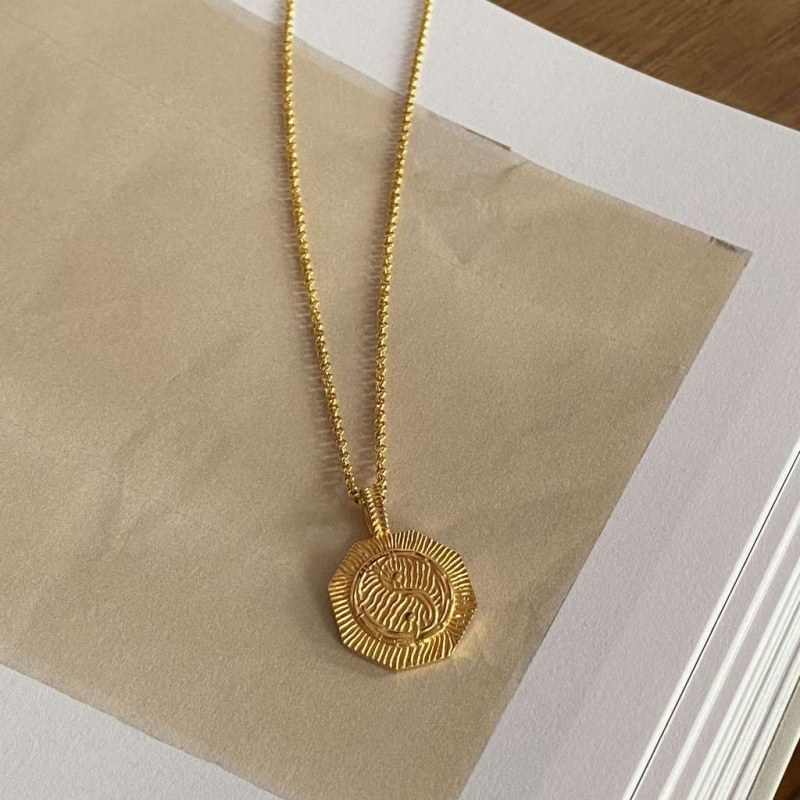 Подвеска на цепочке восьмиугольная в покрытии золотом (VENETO)