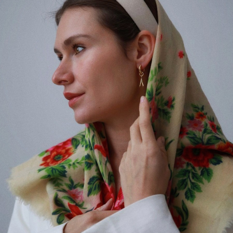 Моносерьга Ход конём в покрытии золотом