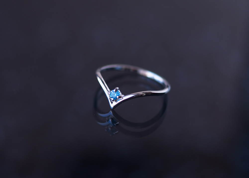 Кольцо на фалангу с голубым фианитом