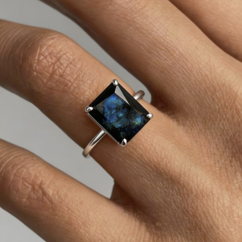 Серебряное кольцо Лондон с лабрадоритом