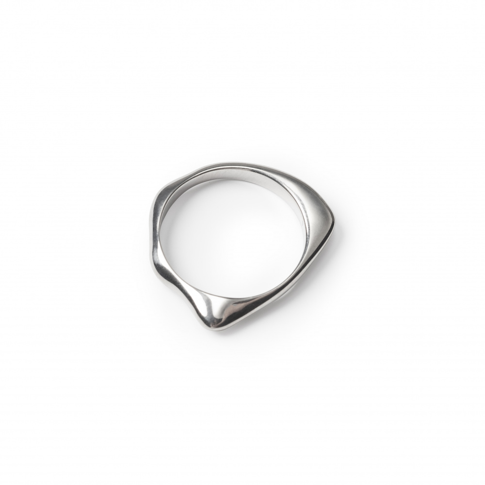 Серебряное кольцо Fluid R004