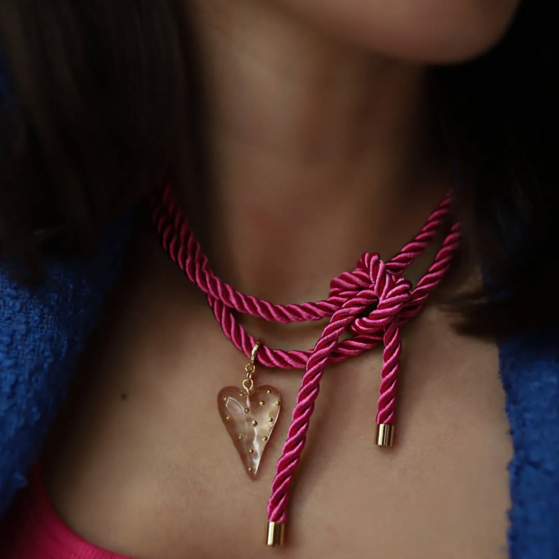 Колье-шнур из шелка Кристал розовое