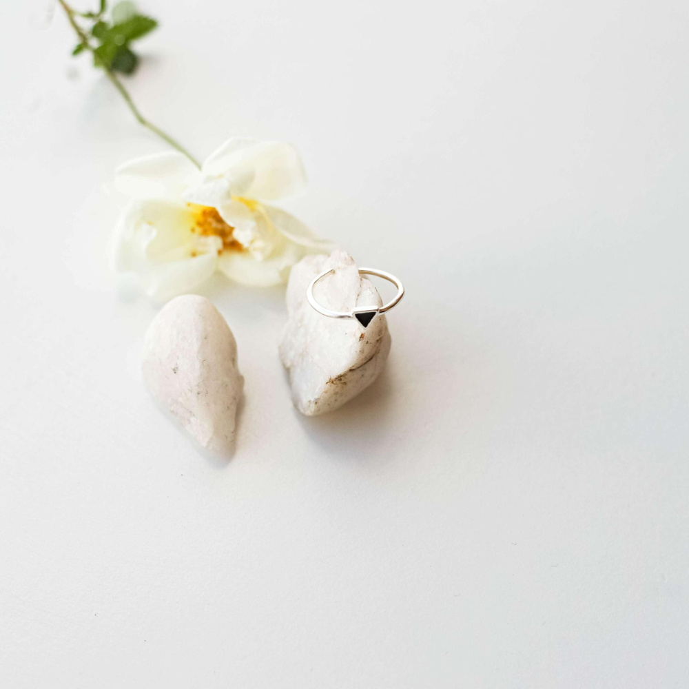 Серебряное кольцо Tiny L
