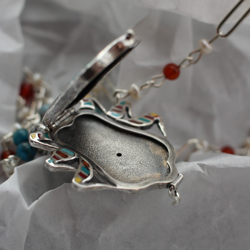 Медальон с тайником Мистер Жук