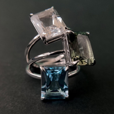 Кольцо Perfect с лунным камнем