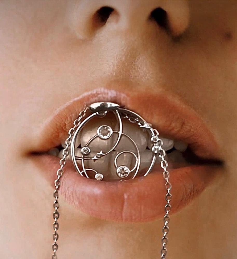 Серебряное колье Космос с топазом