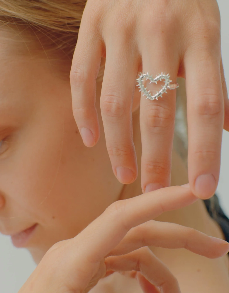 Серебряное кольцо Shape of My Heart