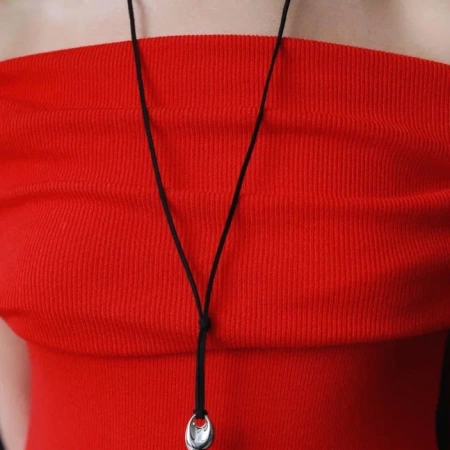 Кулон на шнурке с настроением Таинственная