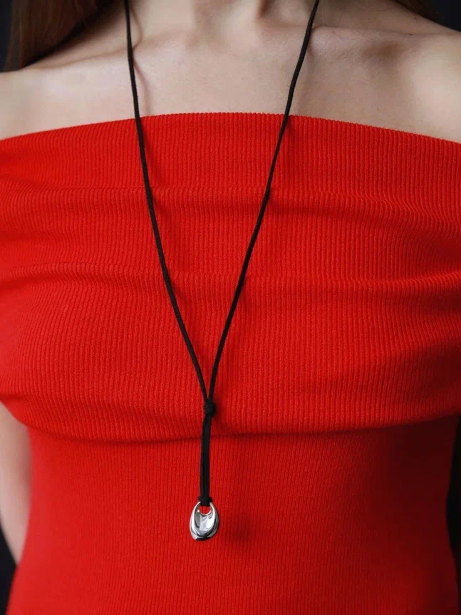 Кулон на шнурке с настроением Таинственная