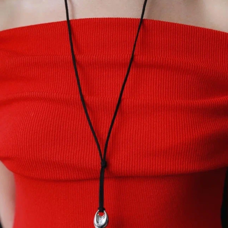 Кулон на шнурке с настроением Таинственная