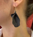 Серьги Листики чёрные матовые