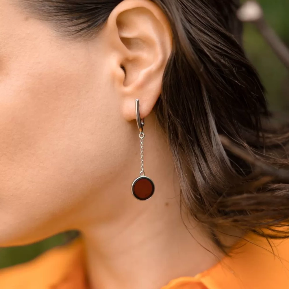 Серебряные серьги таблетка c янтарём 