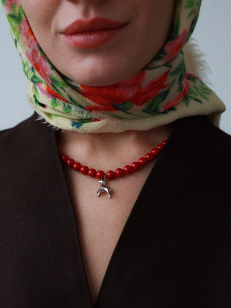 Чокер Конь-огонь с красным жемчугом